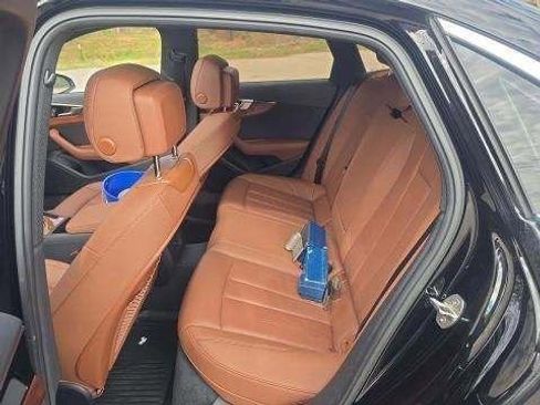 Used 2023 Audi A4 2.0T Premium w/ Convenience Package image 7