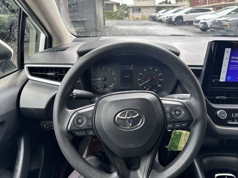 Used 2023 Toyota Corolla LE image 14