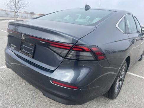 Used 2023 Honda Accord EX image 7