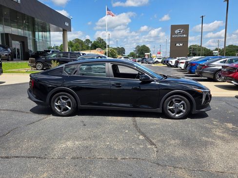 Used 2025 Kia K4 FWD image 14