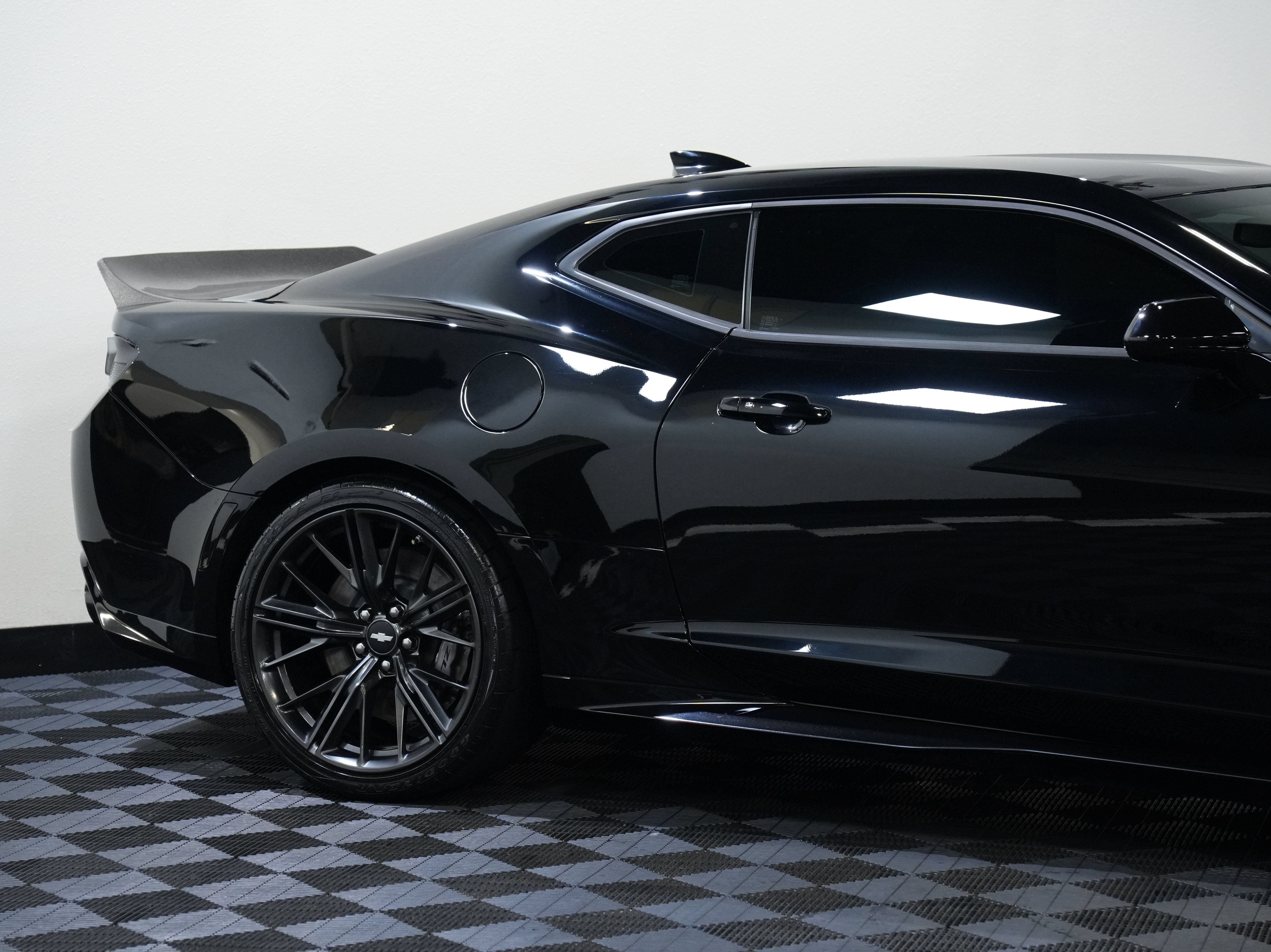 Used 2018 Chevrolet Camaro ZL1 RWD image 13