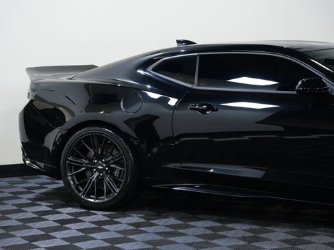 Used 2018 Chevrolet Camaro ZL1 RWD image 13