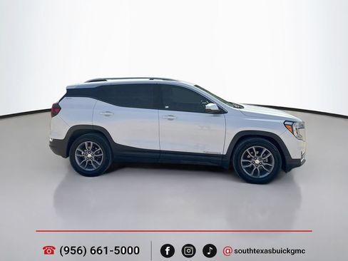Used 2022 GMC Terrain SLT w/ Infotainment Package II FWD image 9