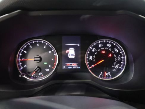 Used 2021 Toyota RAV4 XLE w/ Carpet Mat Package (TMS) AWD/4WD image 39