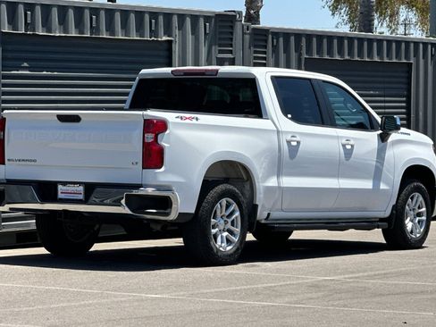 Used 2023 Chevrolet Silverado 1500 LT AWD/4WD image 8