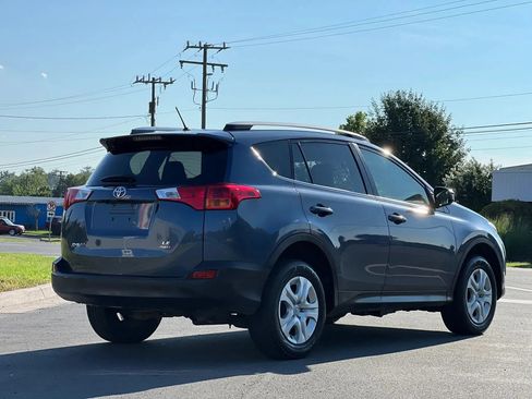 Used 2014 Toyota RAV4 LE AWD/4WD image 5