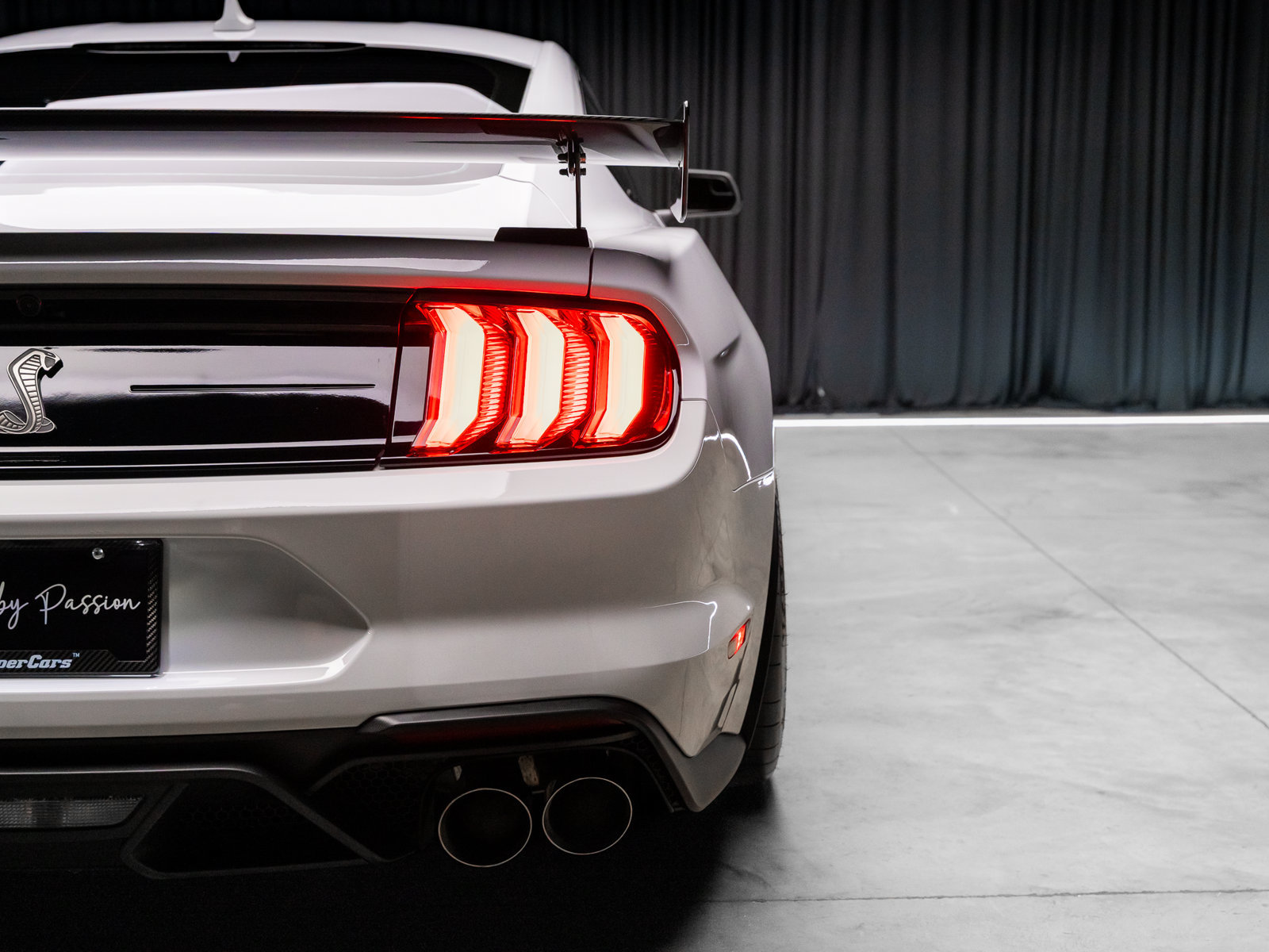 Used 2021 Ford Mustang Shelby GT500 w/ Carbon Fiber Track Pack RWD image 38