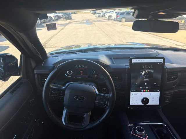 Used 2024 Ford Expedition Max Limited AWD/4WD image 19