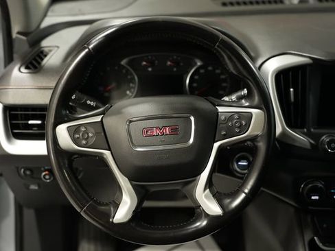 Used 2018 GMC Terrain SLE w/ Driver Convenience Package image 16