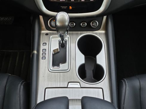 Used 2015 Nissan Murano Platinum w/ Platinum Technology Package FWD image 14
