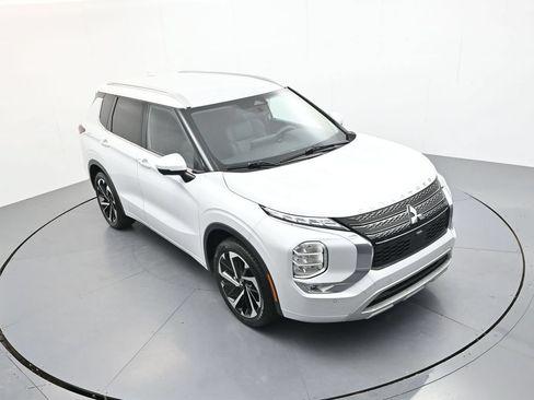 Used 2023 Mitsubishi Outlander SEL FWD image 23