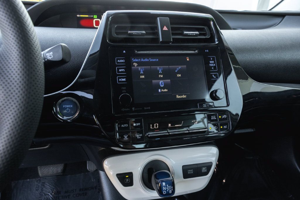 Used 2018 Toyota Prius Three Touring FWD image 16