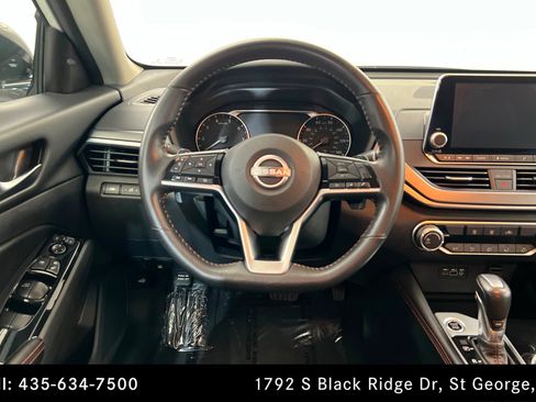 Used 2024 Nissan Altima 2.5 SR image 12