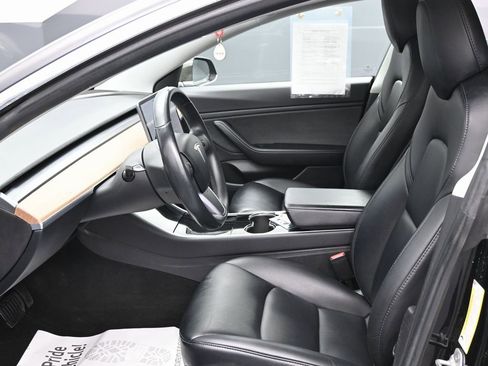 Used 2019 Tesla Model 3 Standard Range Plus image 15