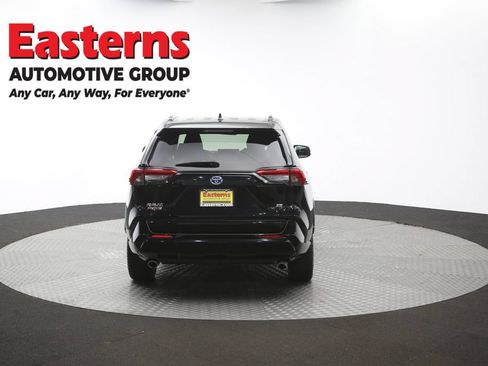 Used 2022 Toyota RAV4 SE AWD/4WD image 40