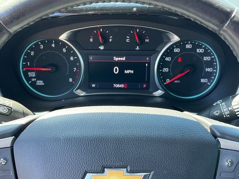 Certified 2021 Chevrolet Traverse LT FWD image 13
