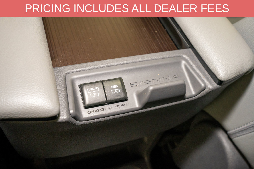 Used 2021 Toyota Sienna XLE FWD image 8
