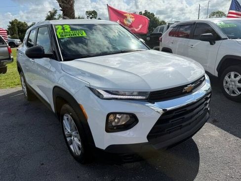 Used 2023 Chevrolet TrailBlazer LS FWD image 1