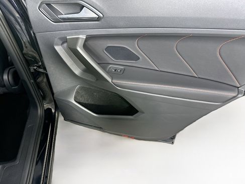 Used 2024 Volkswagen Tiguan Wolfsburg Edition image 29