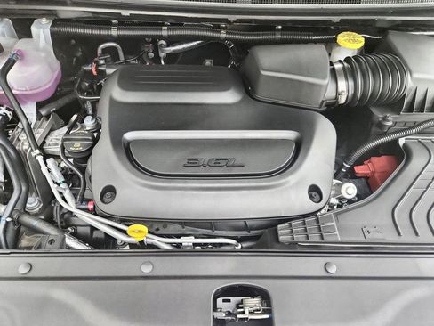 New 2026 Chrysler Pacifica Limited image 37