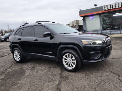 Used 2020 Jeep Cherokee Latitude w/ Safety Group AWD/4WD image 8