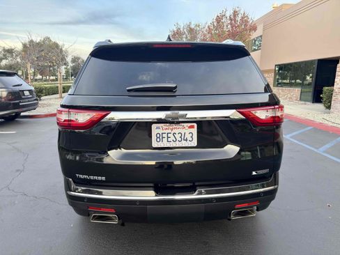 Used 2018 Chevrolet Traverse Premier w/ LPO, Black Accent Package image 12