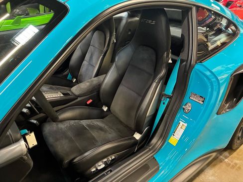 Used 2018 Porsche 911 GT2 RS RWD image 29