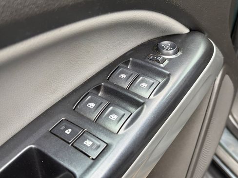 Used 2015 Chevrolet Colorado LT w/ Luxury Package AWD/4WD image 15