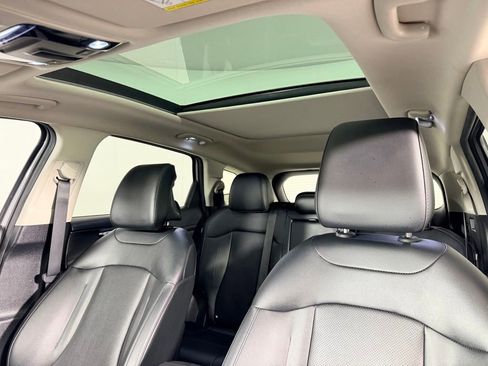 Used 2025 Kia Sportage SX FWD image 25