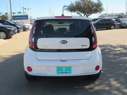 Used 2017 Kia Soul EV-e image 8