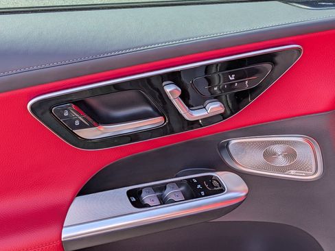 Certified 2025 Mercedes-Benz GLC 300 4MATIC image 15