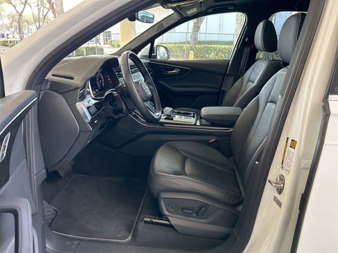 Used 2025 Audi Q7 3.0T Premium Plus image 5