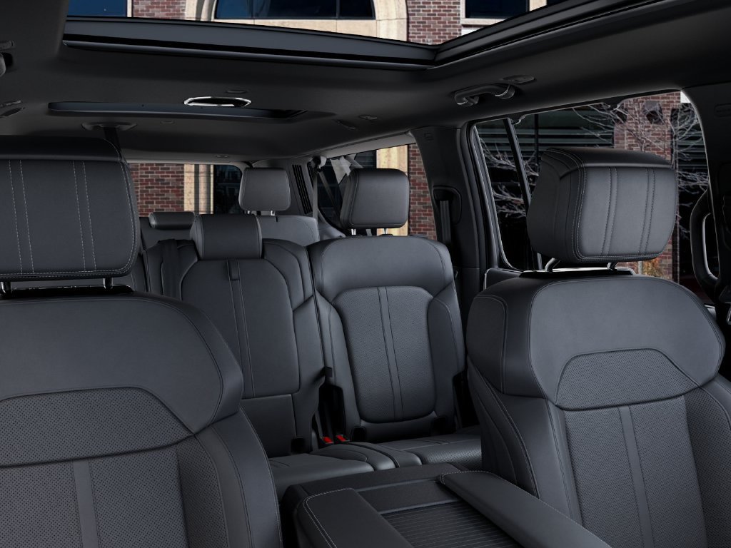 New 2026 Jeep Grand Wagoneer L Summit w/ 8-Passenger Seating Package AWD/4WD image 26