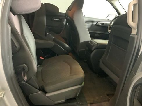 Used 2012 Chevrolet Traverse LT w/ All-Star Edition image 17