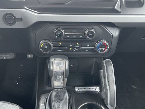 Used 2022 Ford Bronco Big Bend image 19