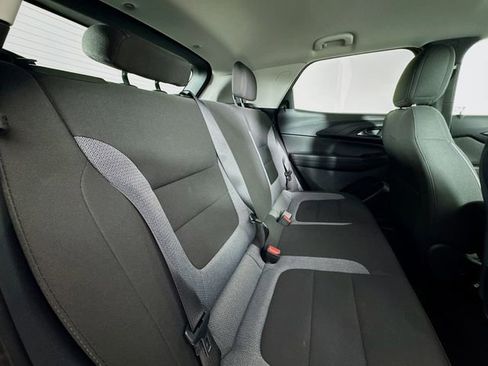 Used 2024 Chevrolet TrailBlazer LT image 24