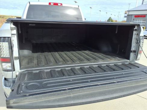 Used 2018 RAM 2500 Tradesman w/ Chrome Appearance Group image 13