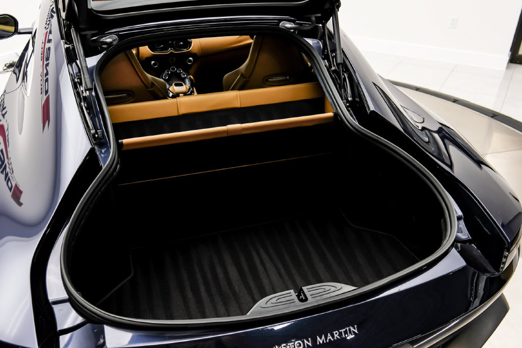 Used 2020 Aston Martin V8 Vantage Coupe RWD image 60