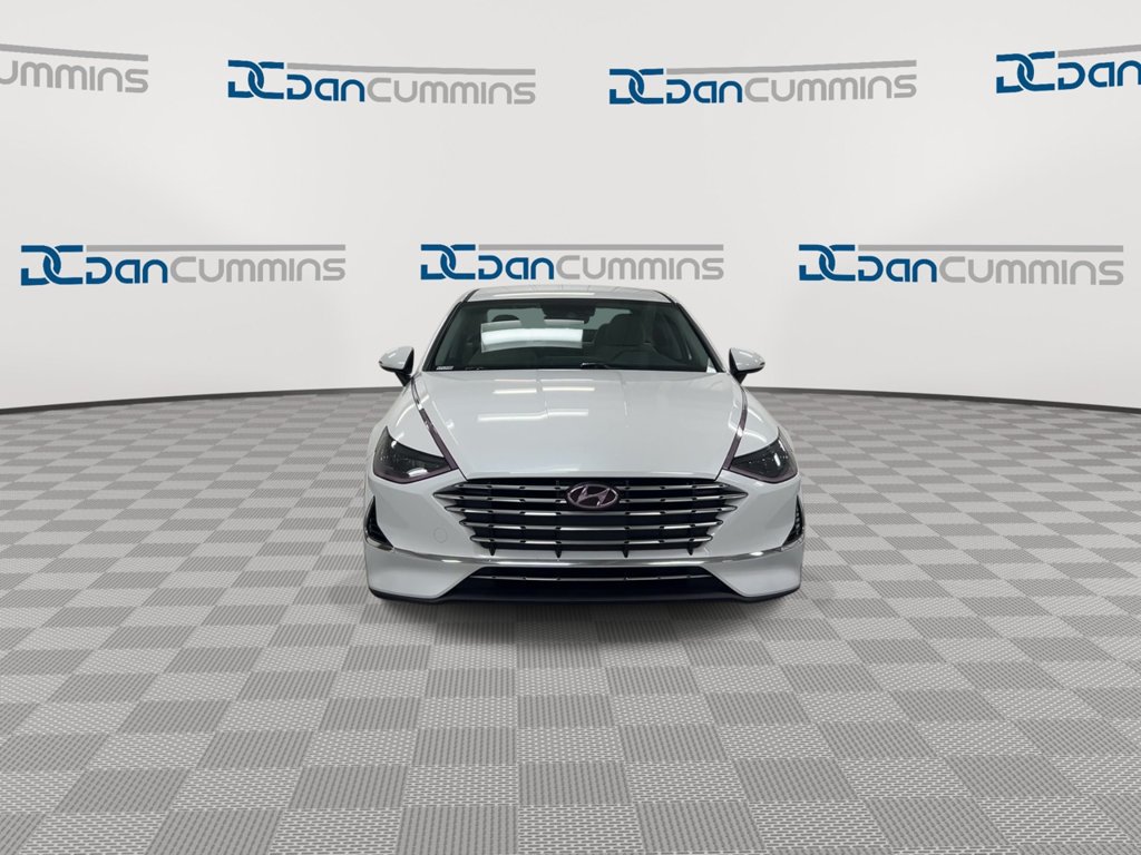 Used 2022 Hyundai Sonata Blue FWD image 3