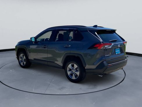 Used 2025 Toyota RAV4 XLE FWD image 4