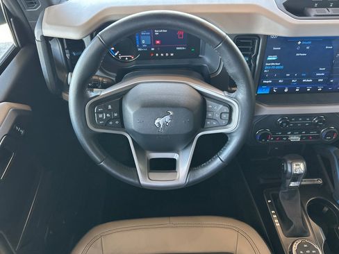 Used 2024 Ford Bronco Wildtrak AWD/4WD image 13
