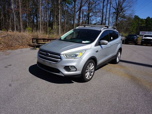 Used 2017 Ford Escape Titanium image 22