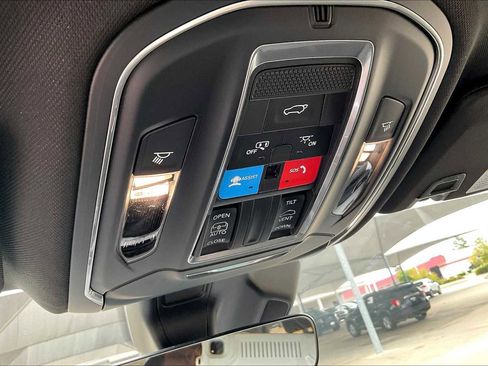 New 2025 Jeep Grand Cherokee L Laredo w/ Luxury Tech Group I image 17