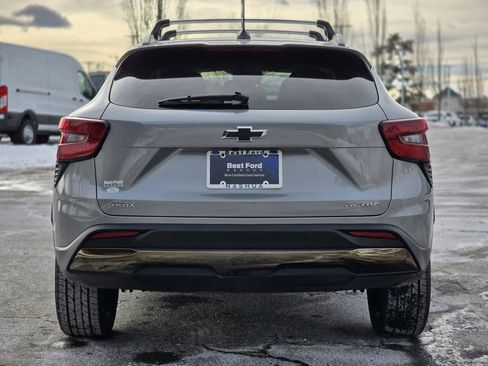 Used 2024 Chevrolet Trax ACTIV w/ Driver Confidence Package image 8