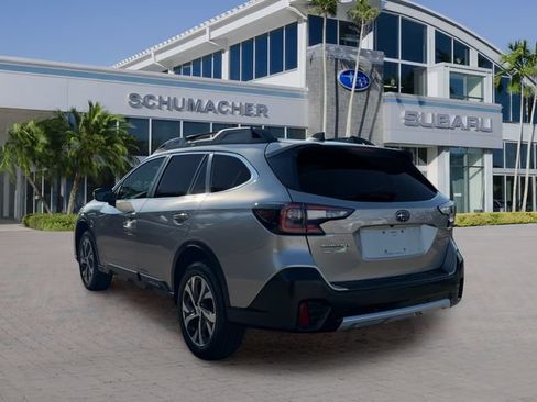 Used 2020 Subaru Outback Limited AWD/4WD image 5