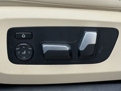 Used 2020 BMW X5 xDrive40i w/ Convenience Package image 32