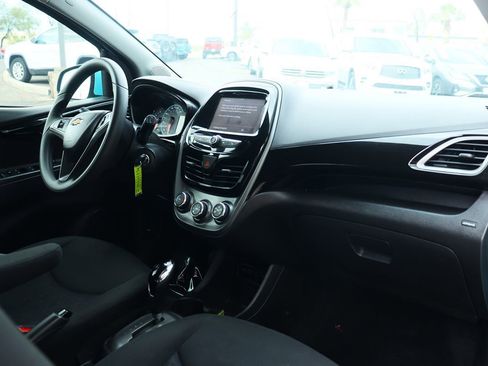 Used 2021 Chevrolet Spark LT image 35