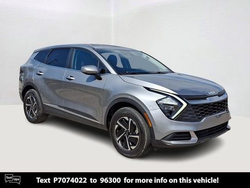 Certified 2023 Kia Sportage LX image 1