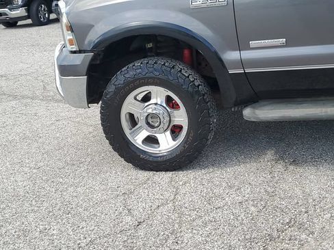 Used 2005 Ford F350 XLT AWD/4WD image 8
