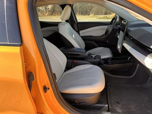 Used 2022 Ford Mustang Mach-E Premium image 26